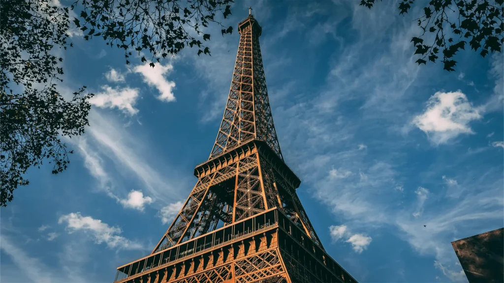 Amazing facts about the Eiffel Tower that you might not know